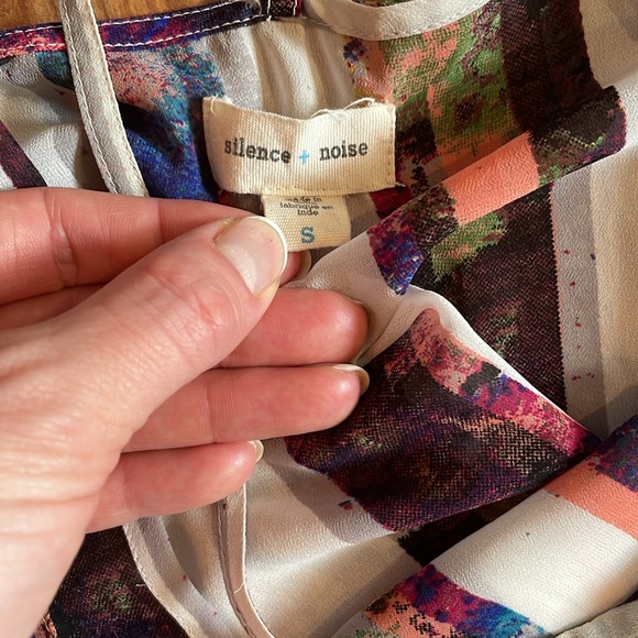 Flowy Multi Colour Top Small - Picture 4 of 5